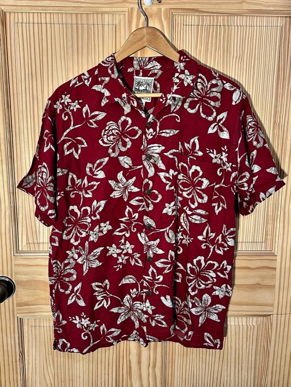 Steve & Barry's Classic Hawaiian Floral Hawaiian Shirt in Red Size Large Like
